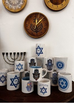 Kubek Hamsa, ceramika, judaika