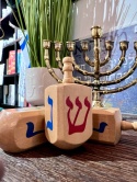 Dreidel Drewniany kolor Chanukowy Bączek